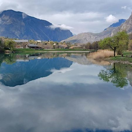 Villargondran, Les Magnifiques Cols De Maurienne Garage Motos, Velos Kamer foto