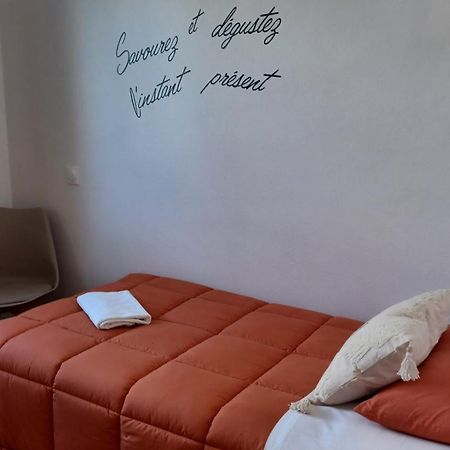 Villargondran, Les Magnifiques Cols De Maurienne Garage Motos, Velos Kamer foto