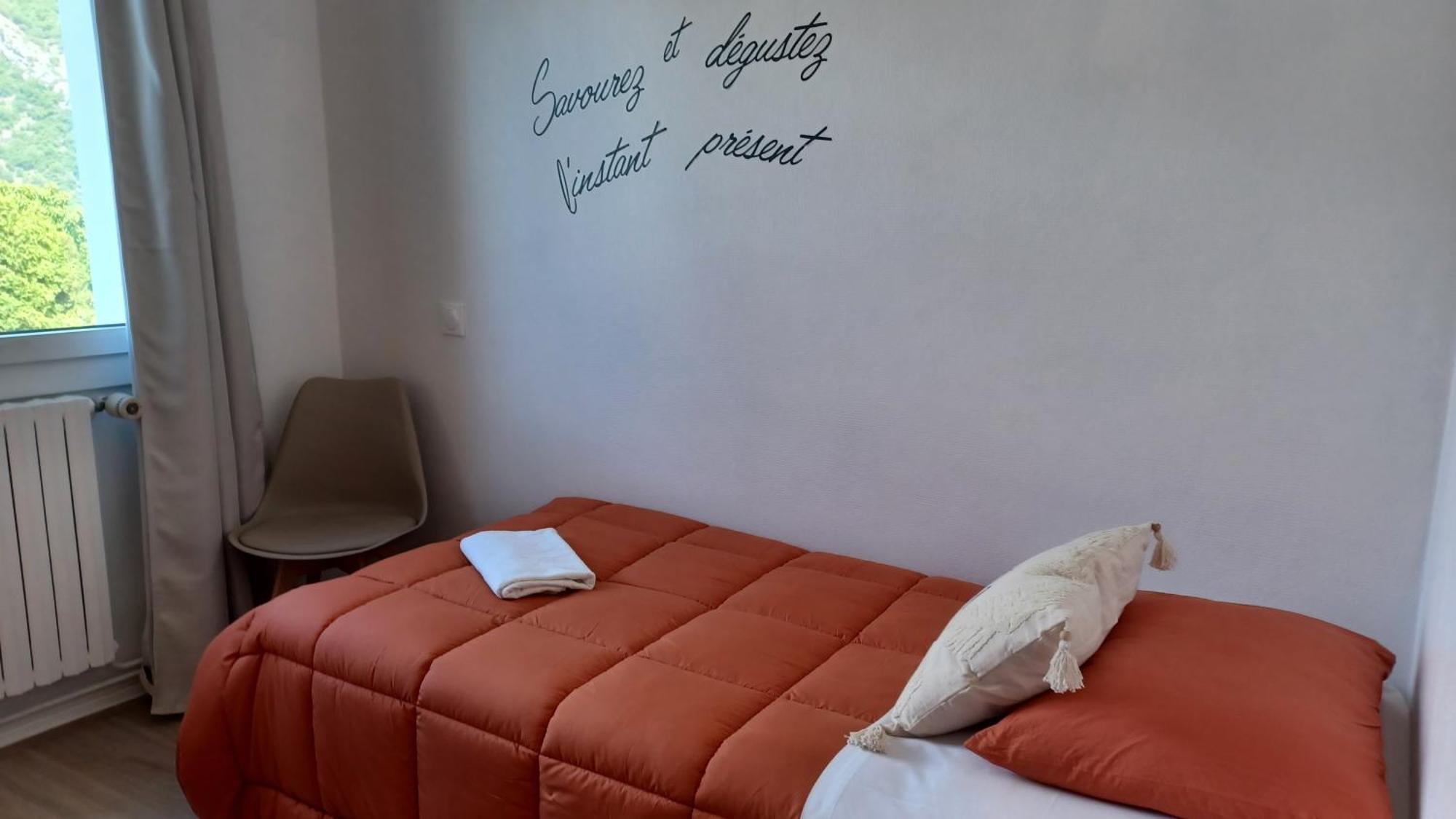 Villargondran, Les Magnifiques Cols De Maurienne Garage Motos, Velos Kamer foto